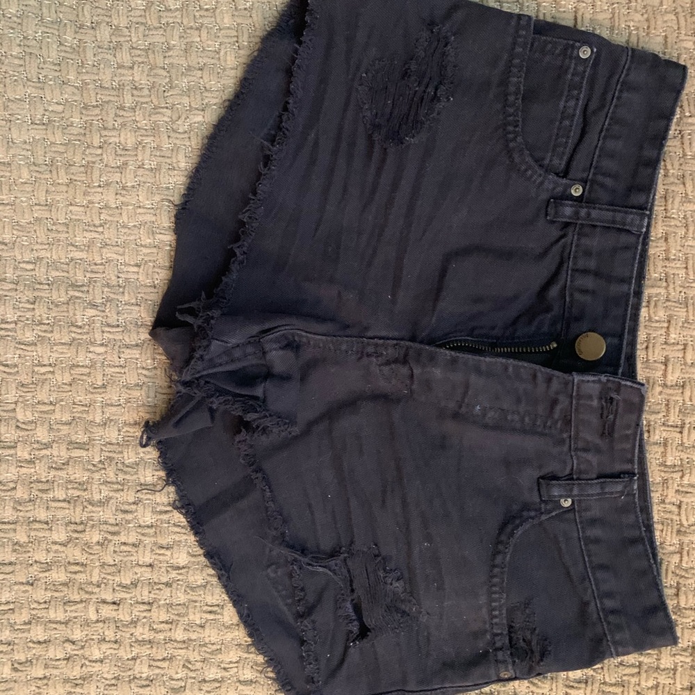 Billabong black jean shorts-Size 25